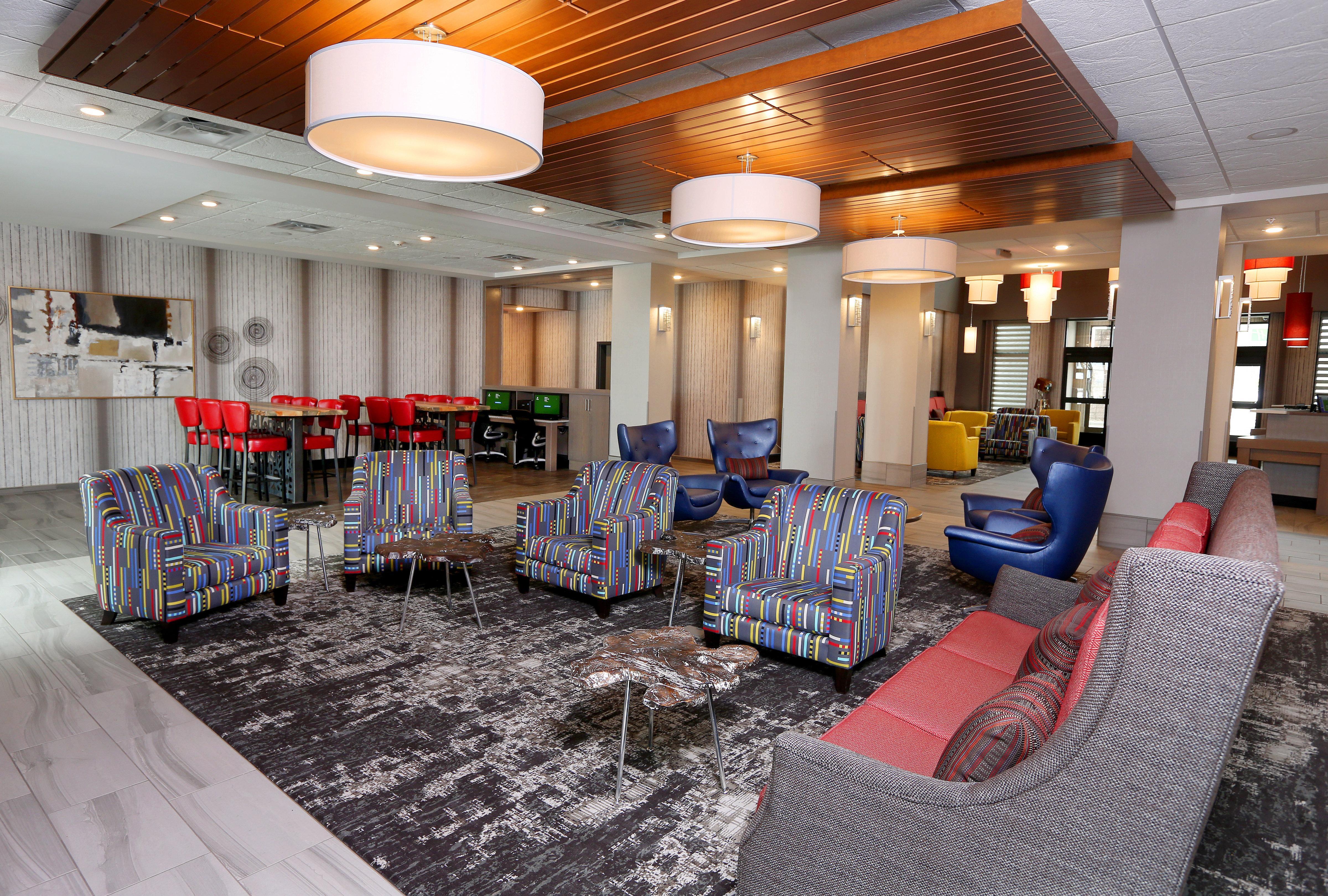 Holiday Inn & Suites Sioux Falls - Airport By Ihg Exterior foto